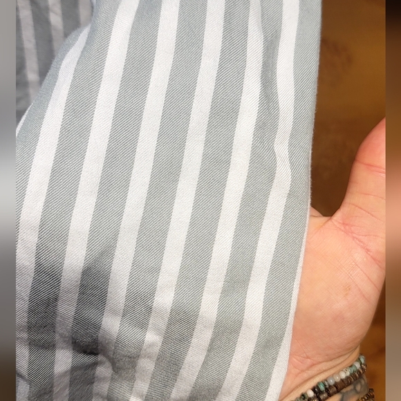 Beach Lunch Lounge Sage Green Striped Shirt – Size XS - Picture 7 of 10